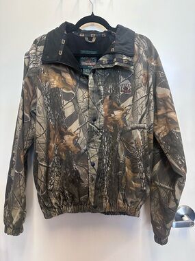 MAD DOG Men’s Realtree-Style Camo Field Jacket in Brown/Green